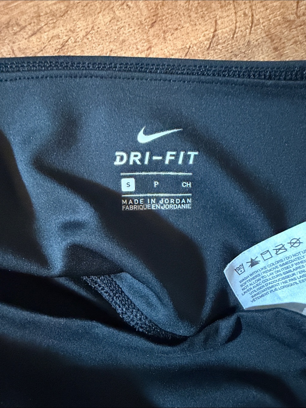 Nike women’s ' Black Leggings with pink, Blue & White Side Stripe size small - Picture 4 of 4